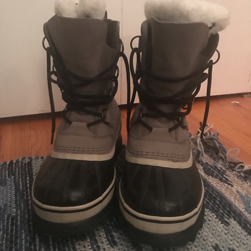 Sorel Caribou Boots 7.5